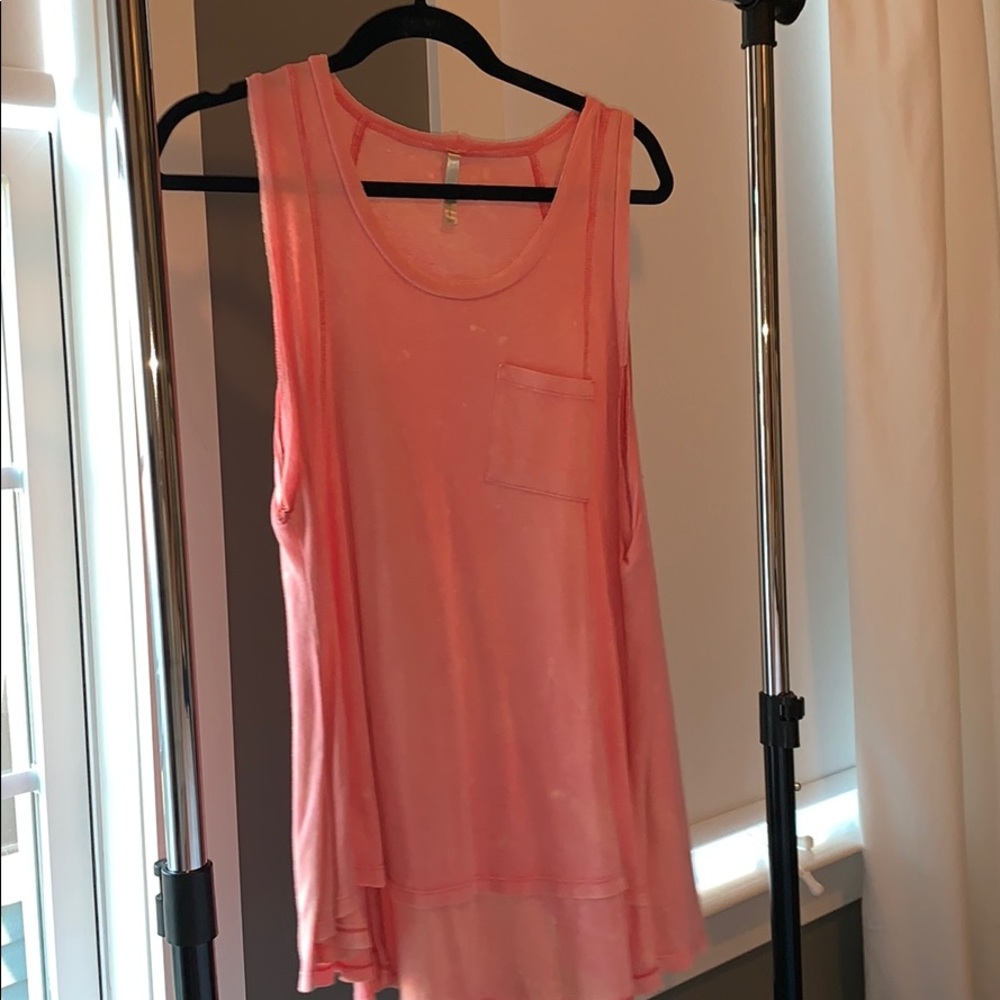 Pink t shirt tank